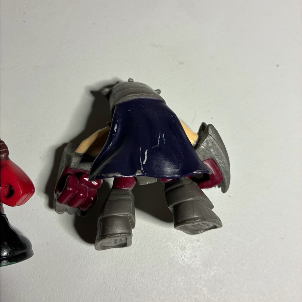 Playmates TMNT Shredder & Raphael - Picture 5 of 7